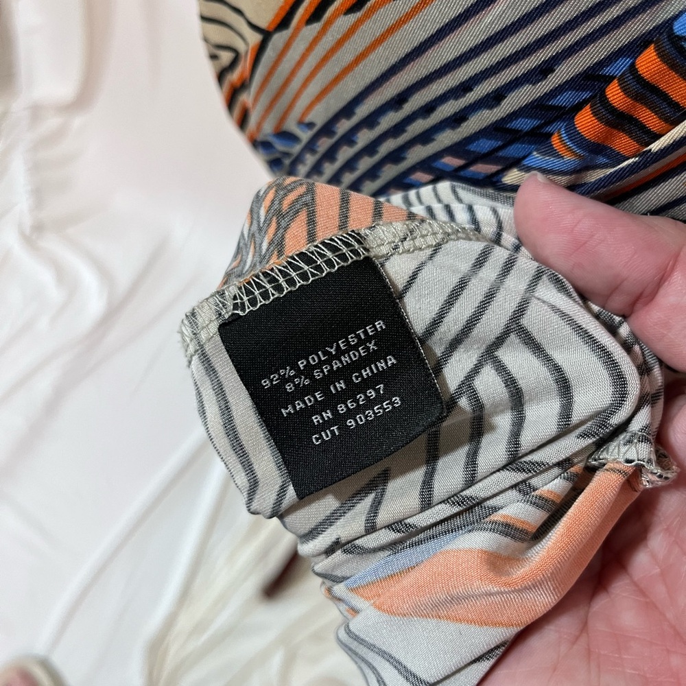 BCBGMaxAzria Geometric Patterned Dolman Sleeve Dr… - image 5